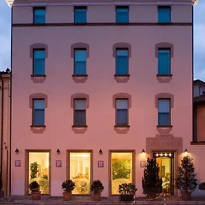 Della Porta Hotel